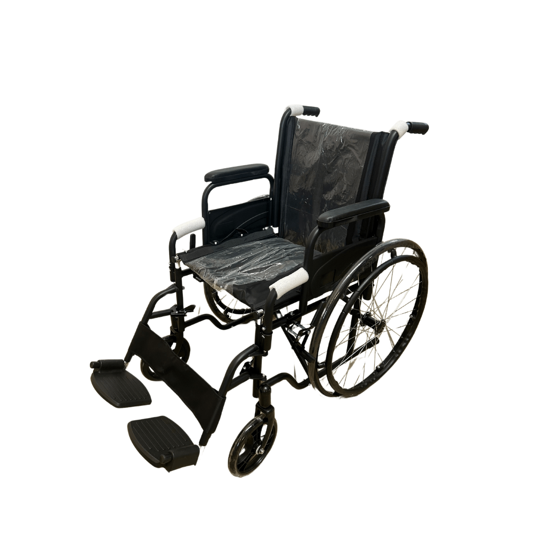 wheelchair with detachable footrest and armrest