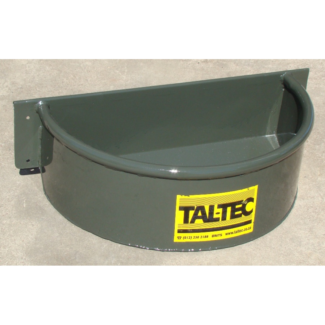 Half Moon Horse Feeder